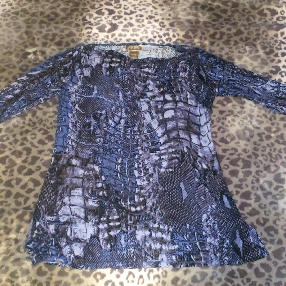 Miss Tina Python Top M